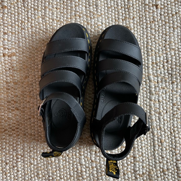 NWOT Dr. Martens Blaire Hydro Leather Strap Sandal - 7 - Picture 5 of 11